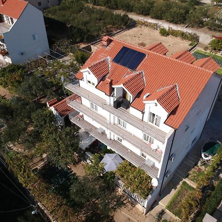 Villa Milic*** Seget Donji ภายนอก รูปภาพ